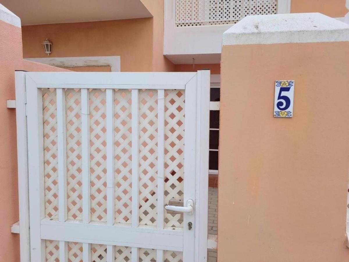 קלטה דה פוסטה Apartamento Funcional En Residencial Con Piscina En Inmejorable Ubicacion En Centro De La Isla מראה חיצוני תמונה